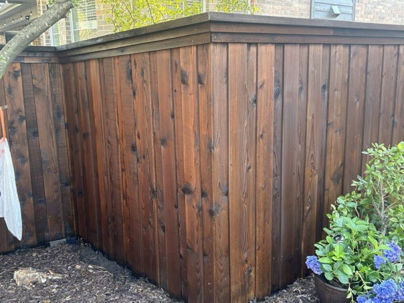 Privacy Fence near Red Oak